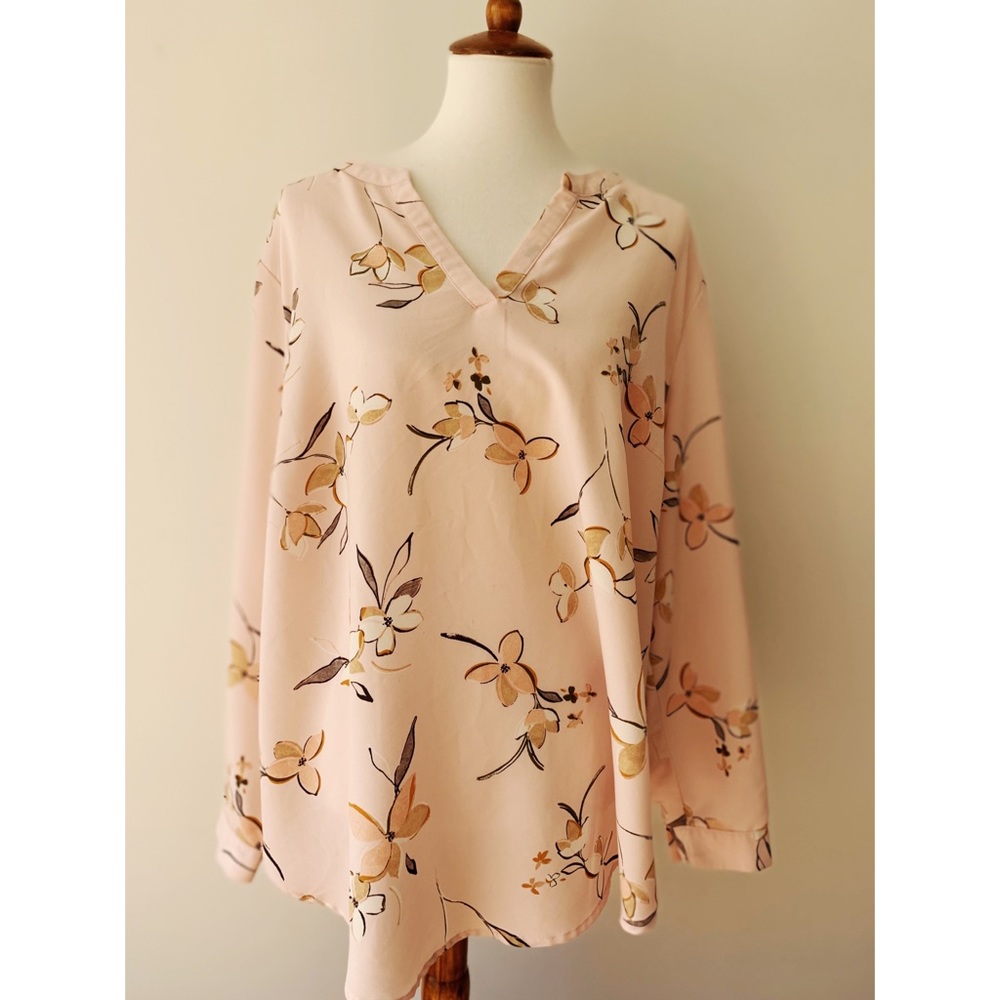 Ava & Viv Light Pink Floral Blouse - Size 2X - EUC